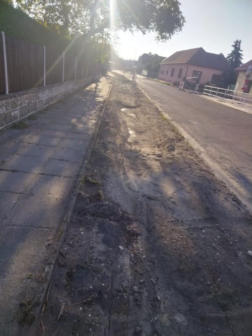 1.9. Příprava na nový chodník od Hartmanů