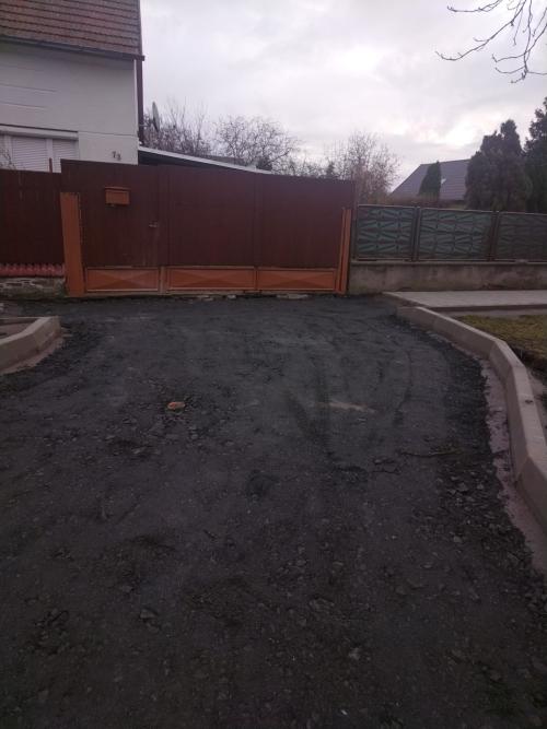 7.12. náměstí, vjezd u čp. 73